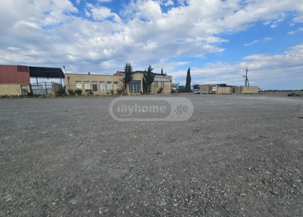 იყიდება უნივერსალური კომერციული ფართი გარდაბანში